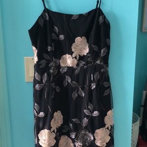 Lulus flower embroidered dress